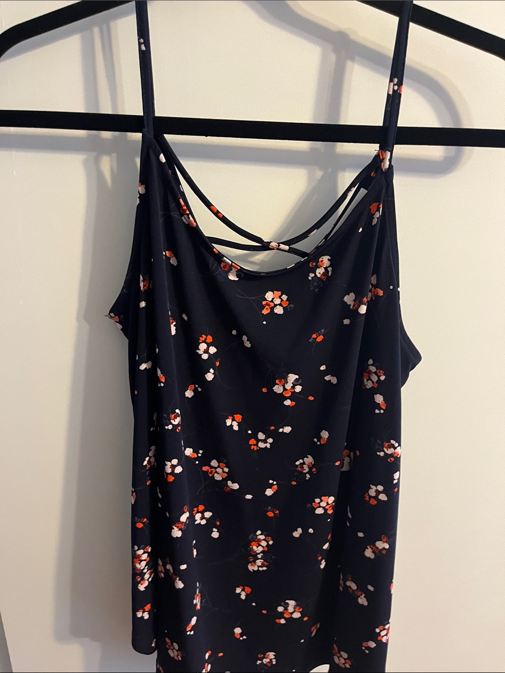 Womenโs Black Floral Strappy Cami Top